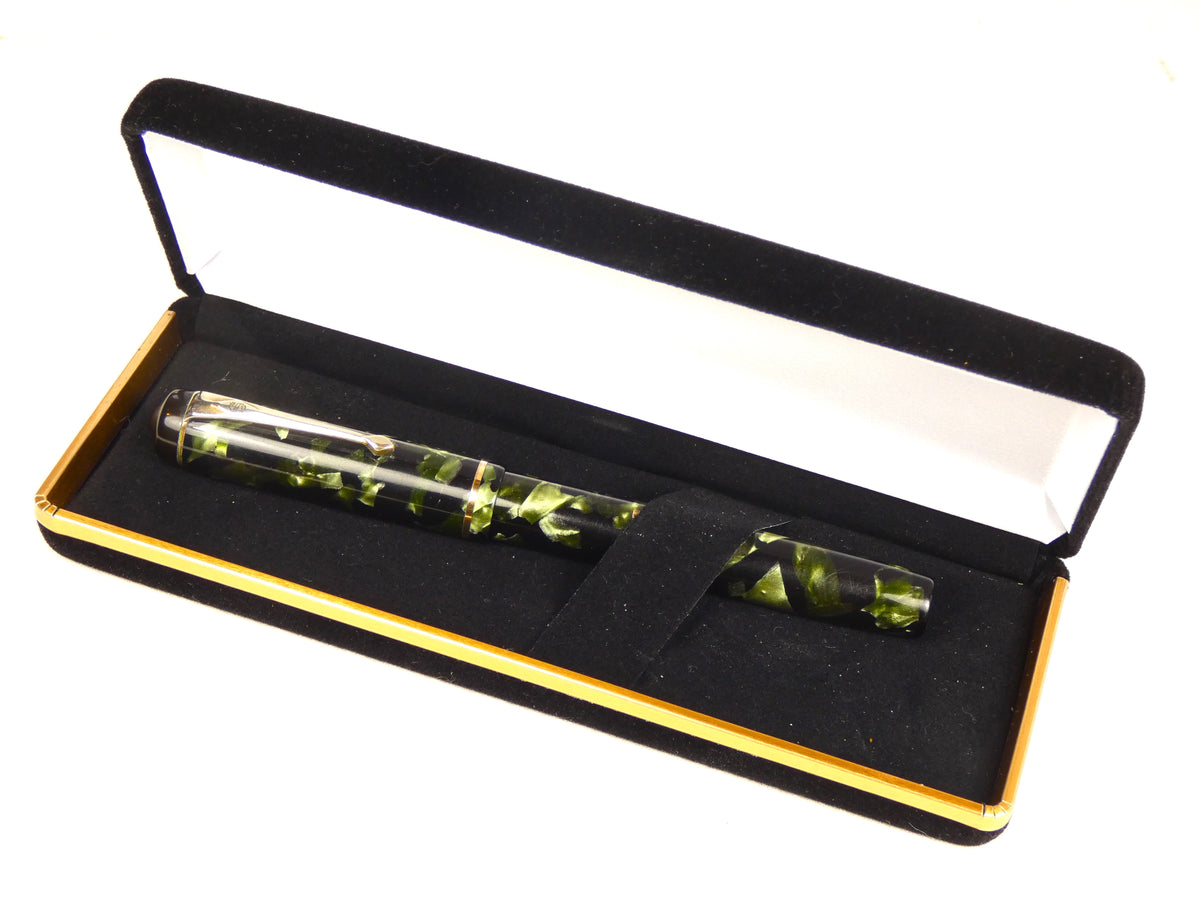 Conway Stewart No.286 万年筆 The Conway Stewart No. 286 in marbled Green/Black – Collectablepens