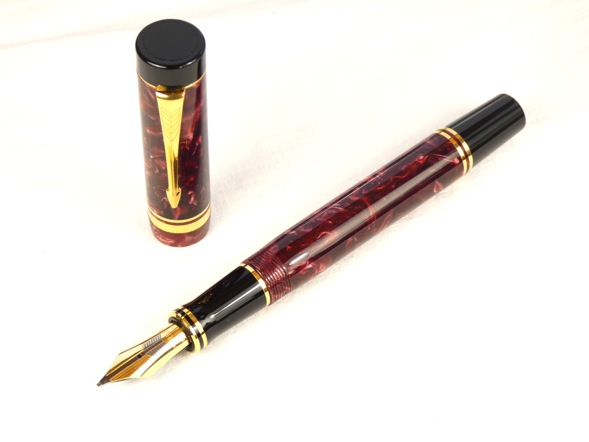 Parker Centennial in Marbled Maroon. 1987. – Collectablepens