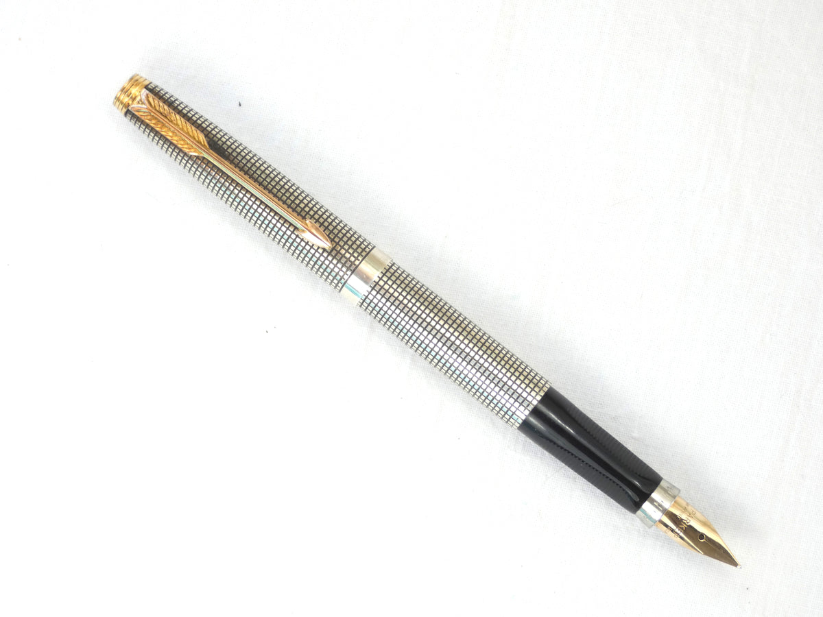 Parker 75 Silver Crosshatch/Cisele. Extra Fine nib. – Collectablepens
