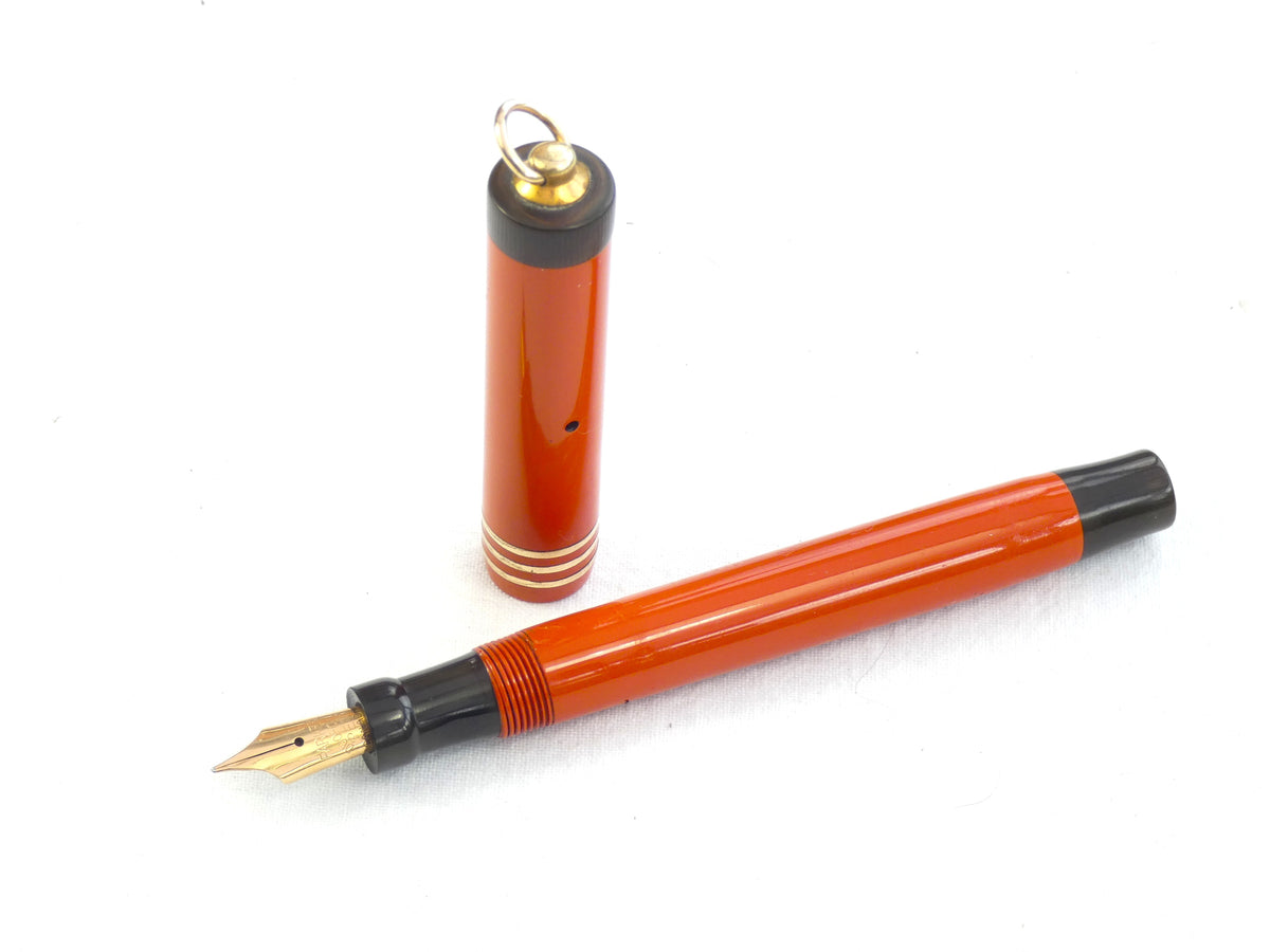Parker Lady Duofold in Red Permanite. 1928. – Collectablepens