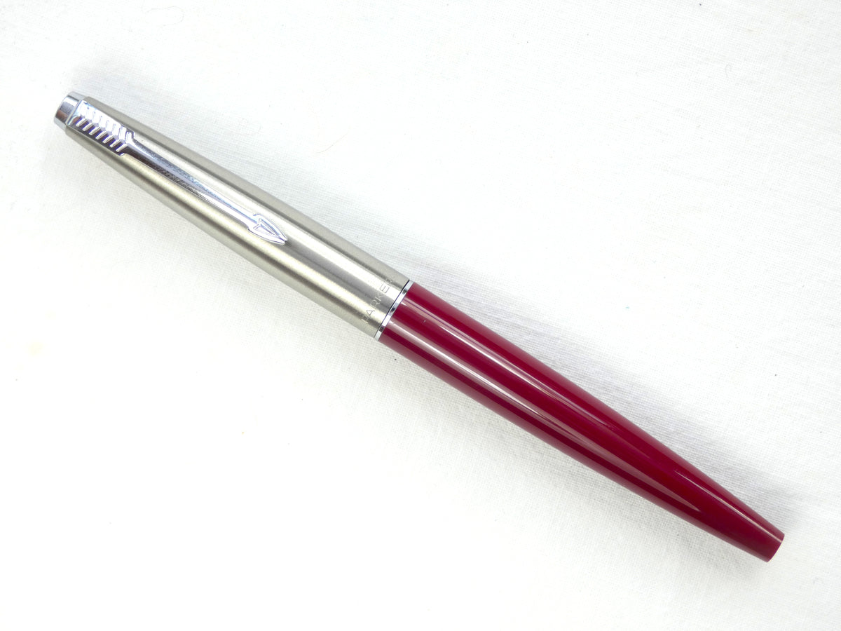 Parker 45 Classic in Red. 14Ct. Gold nib. New Old Stock