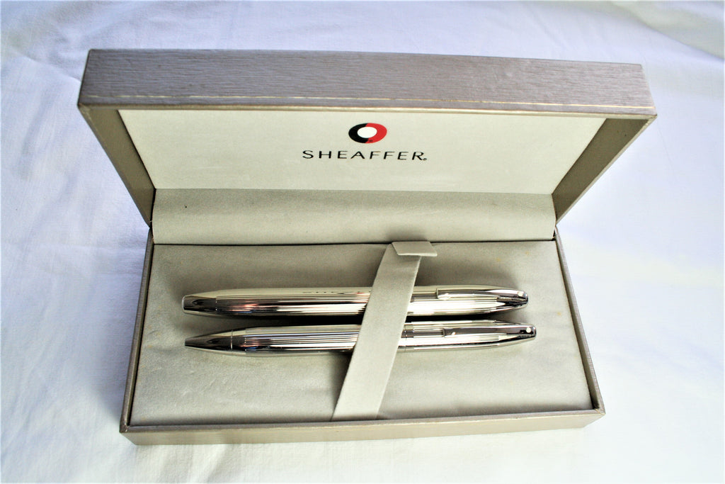 Another huge pen, the Sheaffer Legacy Palladium.