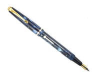 Conway Stewart Dinkie 560 in Marbled Blue