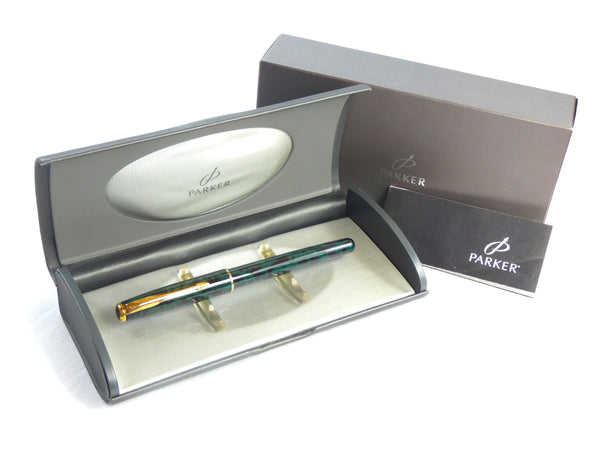 Parker Sonnet Premier in Laque Forest Green