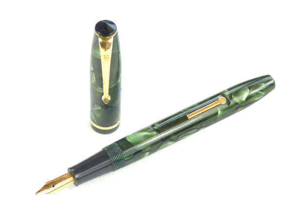 Conway Stewart 15 in Marbled Green