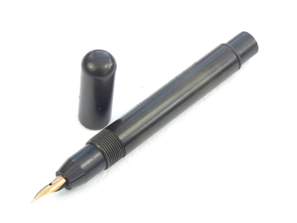De La Rue 'Nota Bene' Stylo/Fountain Pen.
