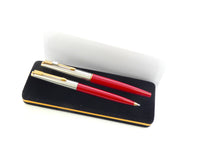 Parker 45 De Luxe set in Rage Red