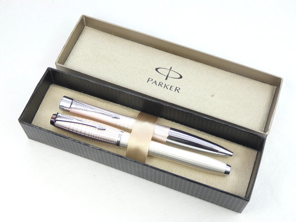 Parker Urban Premium Set in Chiselled Pearl. Brand New. – Collectablepens