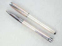 Parker Urban Premium Set in Chiselled Pearl