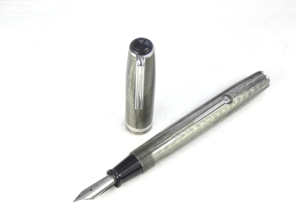 Esterbrook 'J' in Pearl Grey