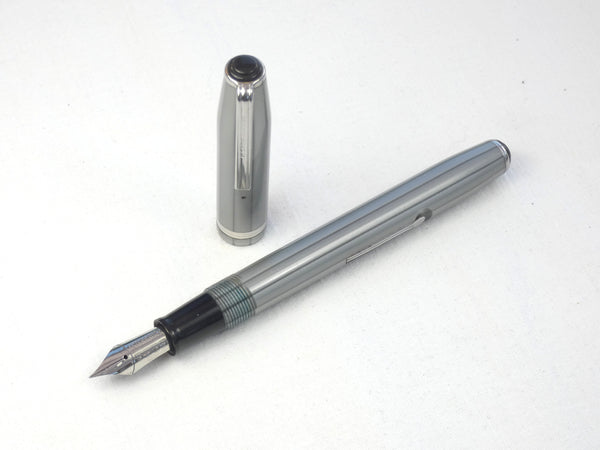 Esterbrook LJ Pearl Grey Icicle.