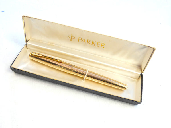 Parker 65 Custom Insignia.