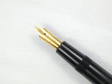 Parker Senior Duofold in Black. Needle Point Nib.