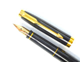 Parker 75 Laque Black. 18Ct. Gold Nib