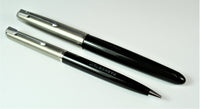Parker 51 Pen/Pencil set in black.